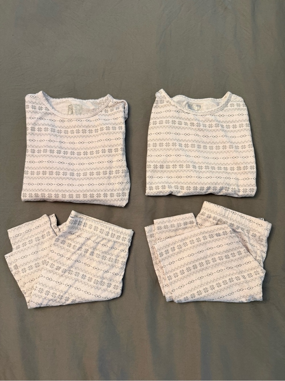 2 Sets - Kid’s 2pc Baselayer Set Size S